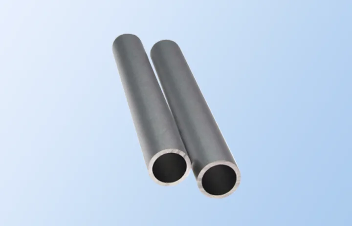 A179 Tube close-up